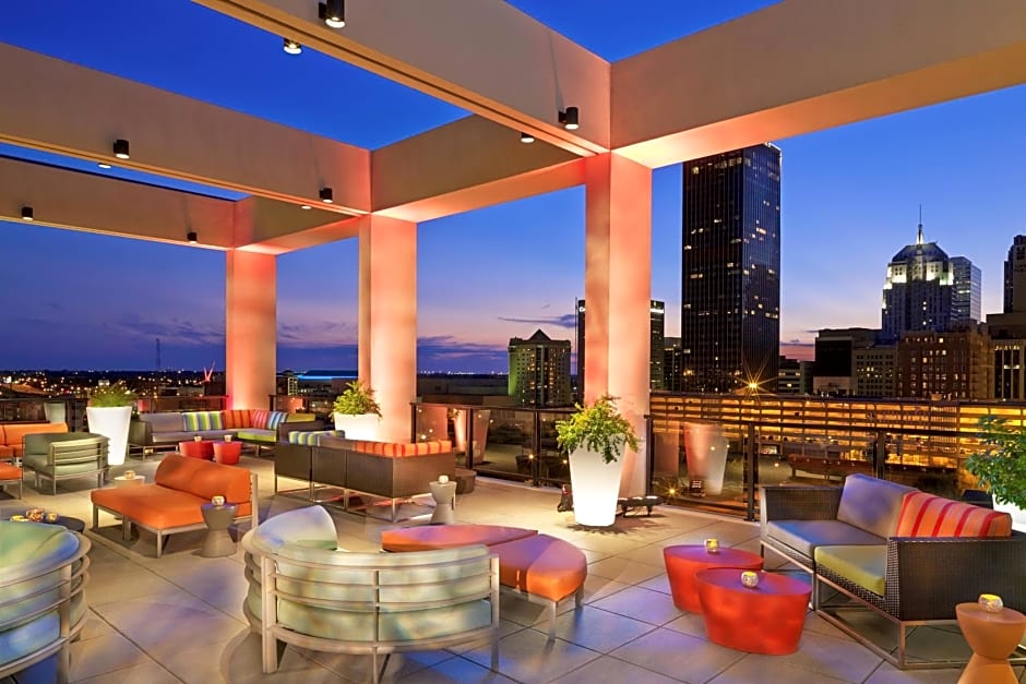 Aloft Oklahoma City Downtown – Bricktown