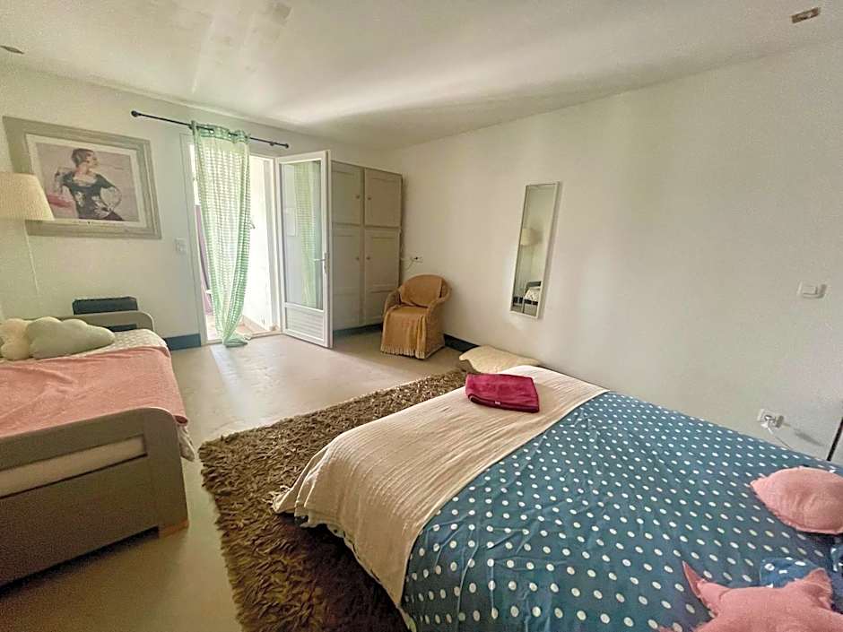 Le Mazet Chambre d'Hôtes