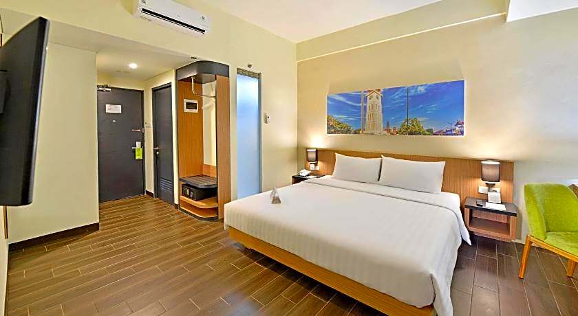 Whiz Prime Hotel Khatib Sulaiman Padang