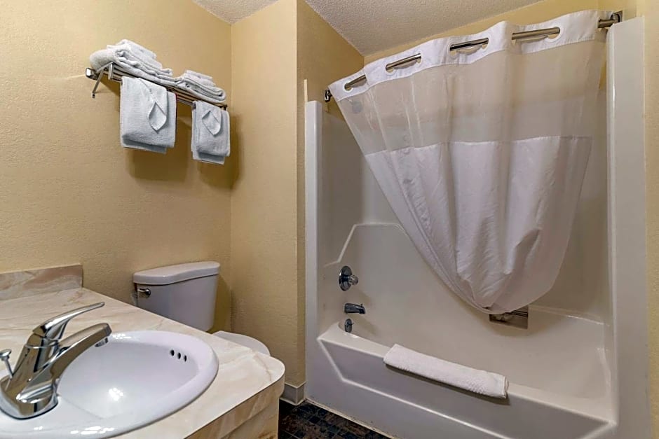 Rodeway Inn Lake George Outlets