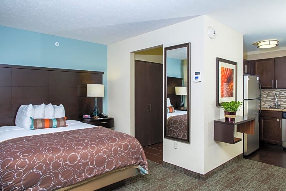 Staybridge Suites Lincoln North East