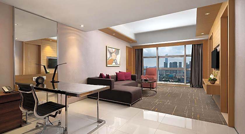 New World Wuhan Hotel