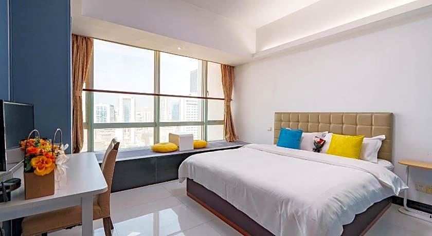 Sunny Apartment Of Grand Continental