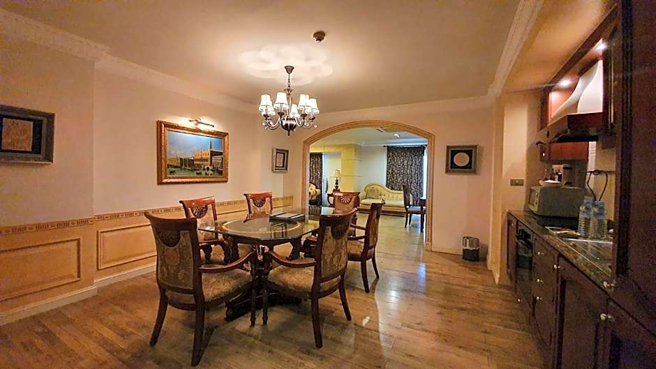 Four Seasons Place Hotel