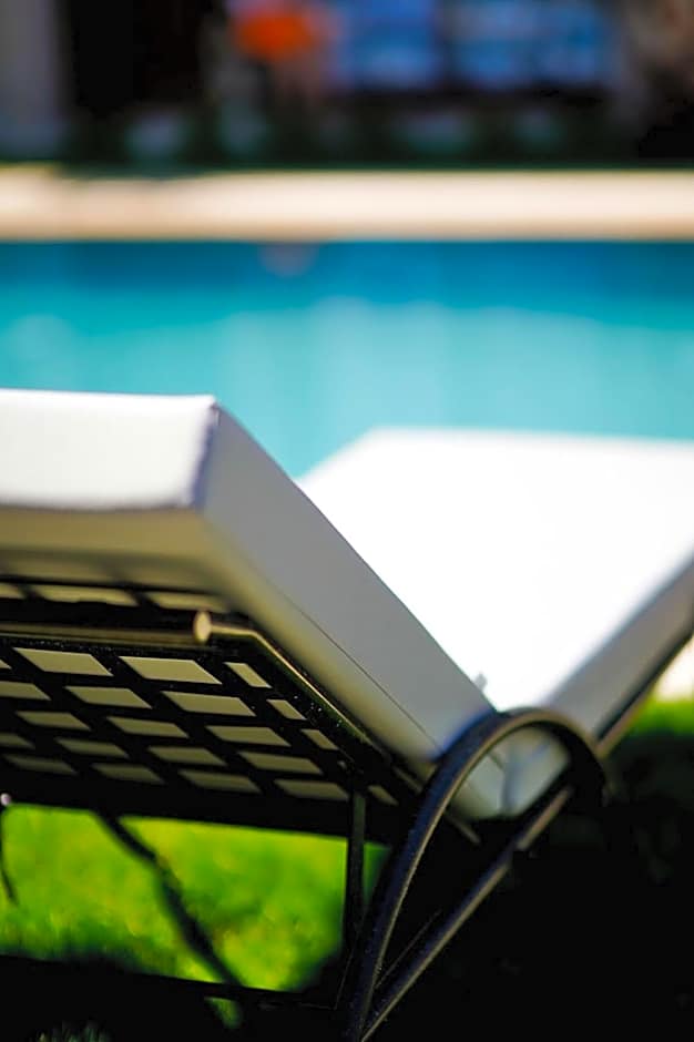 Avalon Boutique Hotel & Suites