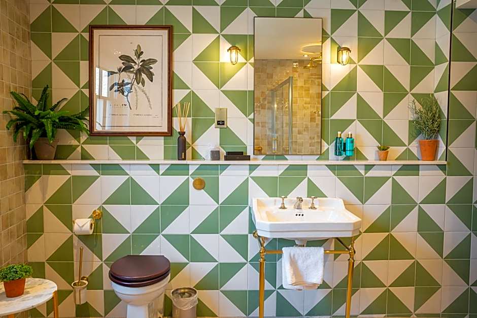 Salisbury Arms Hotel