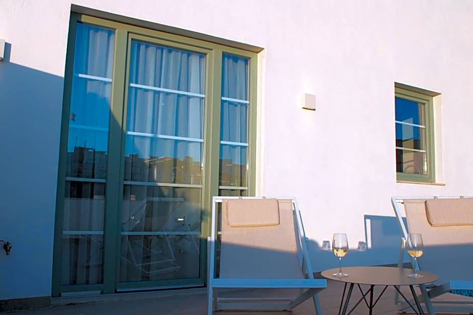 North Lodge by PetitChic