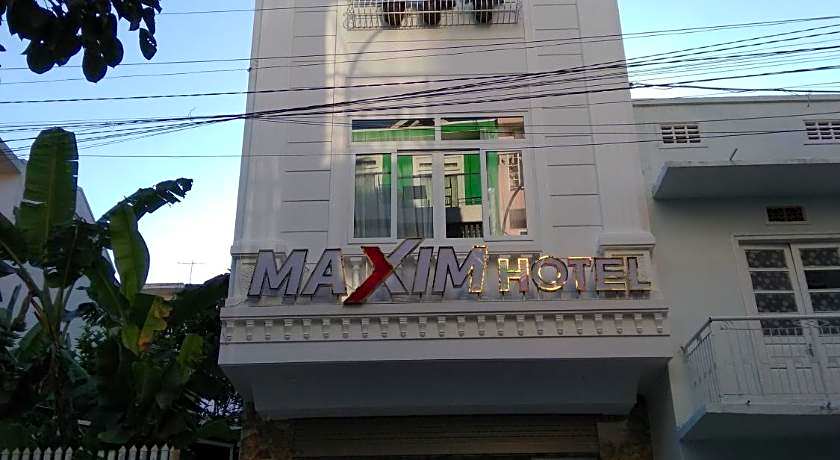 Maxim Hotel
