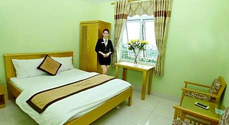 KHÁCH SẠN NGỌC LY 8