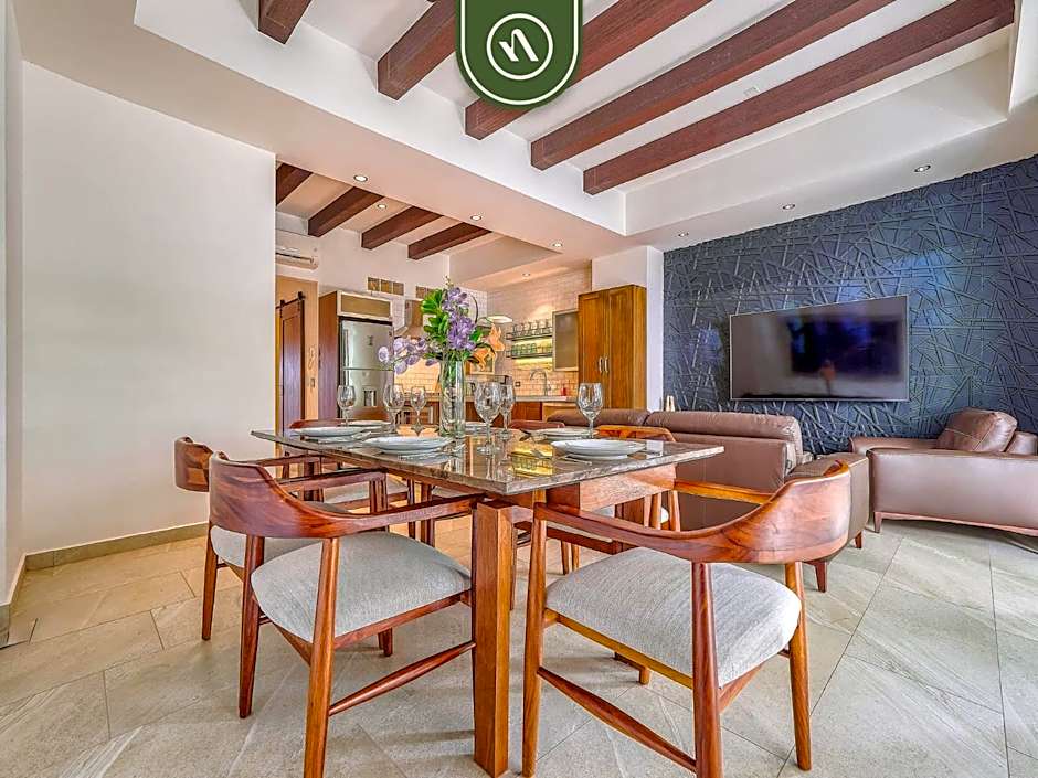Luxury 2BR Condo in Romatic Zone - Rooftop Pool