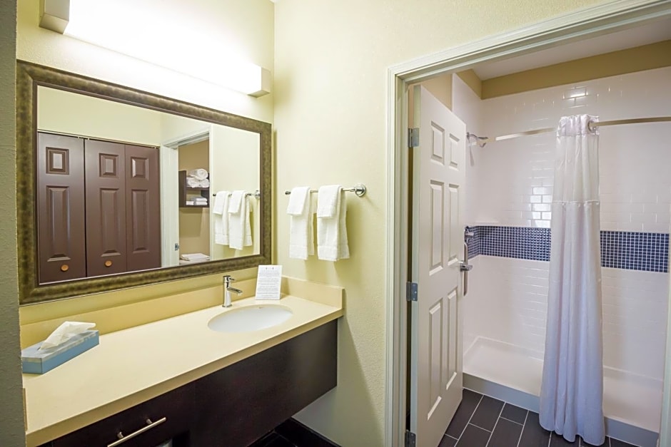 Staybridge Suites Plano / Frisco By IHG