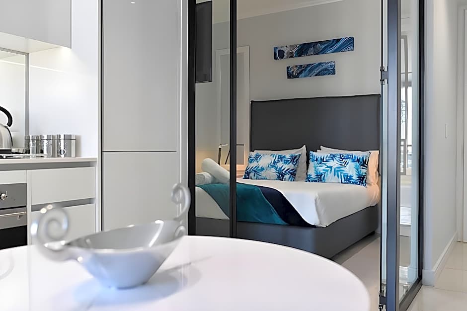 Photo 1 of 18 of Executive Suite
