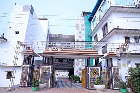 Shri Neha Hotel & Restaurant
