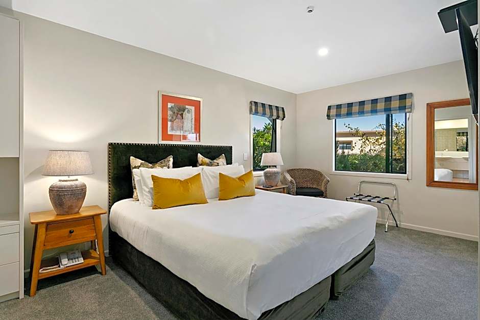 Baycrest Thermal Lodge