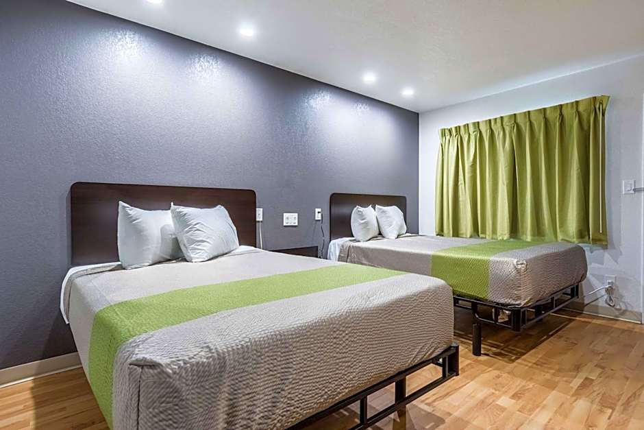 Studio 6-Buttonwillow, CA