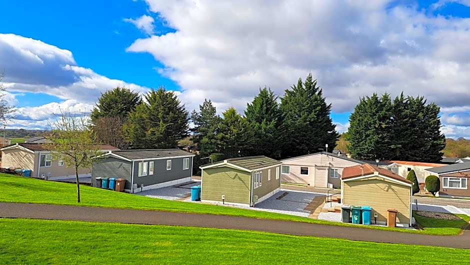 Red Deer Village Holiday Park - 3 Bedroom, Self Catering Static Caravan