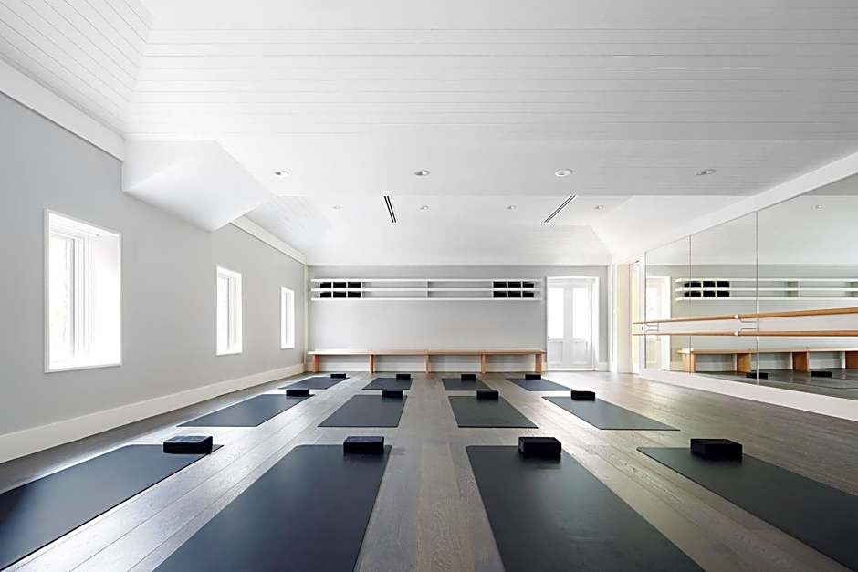 Little National Hotel