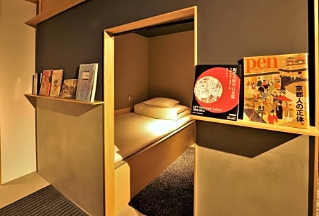 Entire Floor with 8-Bed