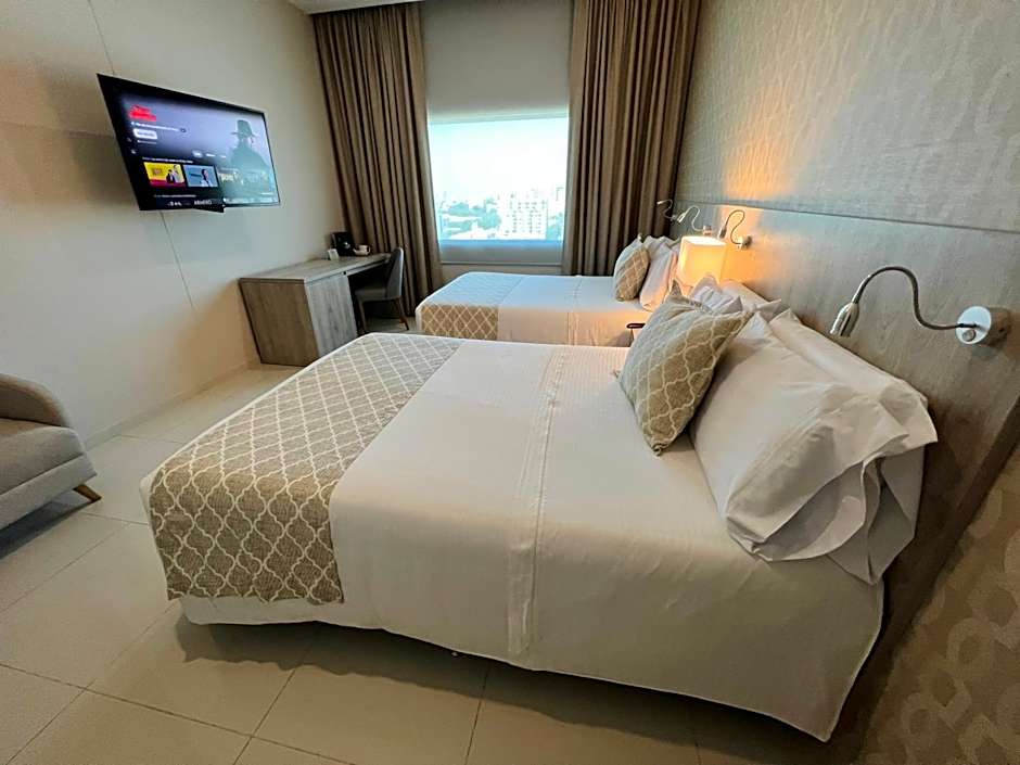 Hotel Dorado Plaza Alto Prado