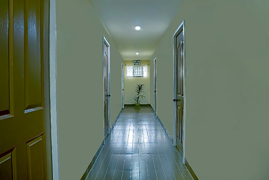 RedDoorz @ La Briana Guest House Bantayan Cebu