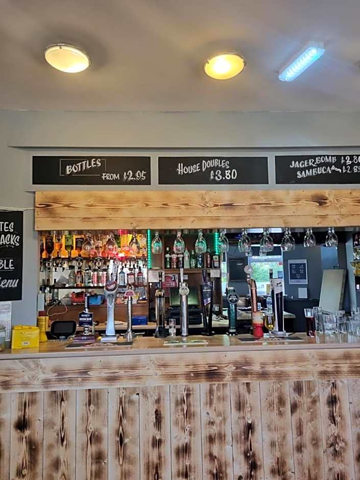 Black Bull Retreat, Barmston with Private Hot Tubs