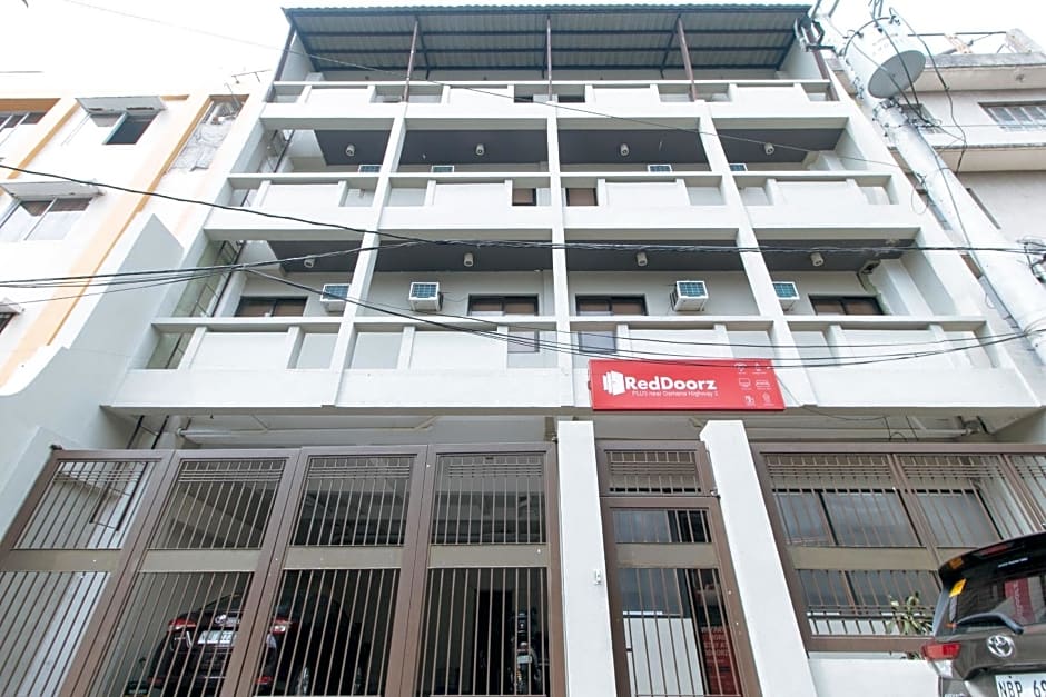 RedDoorz Plus near Osmena Highway 2