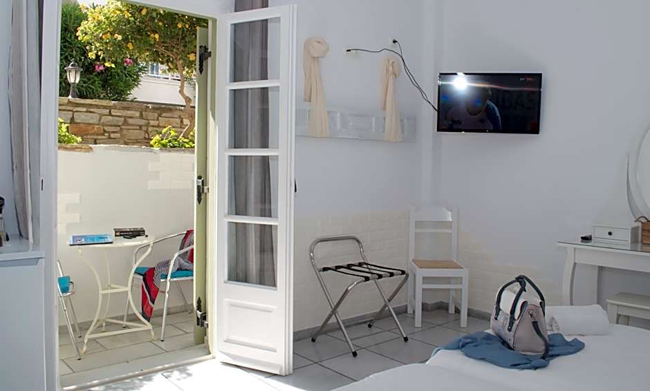 Camara Hotel