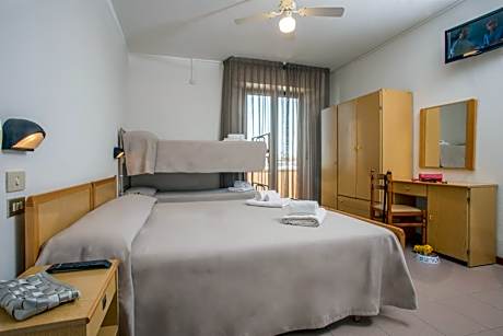 Quadruple Room with Balcony