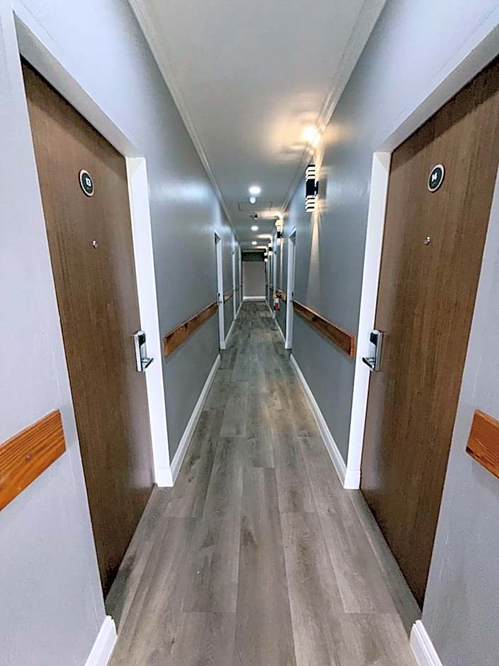 Airport Suites Hotel