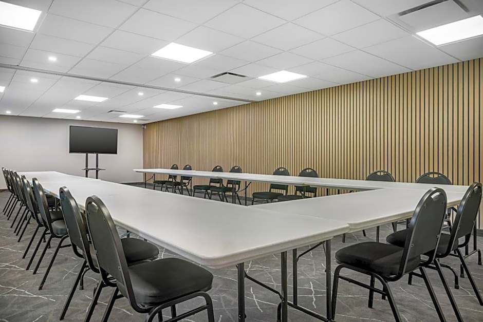 Quality Hotel & Conference Centre