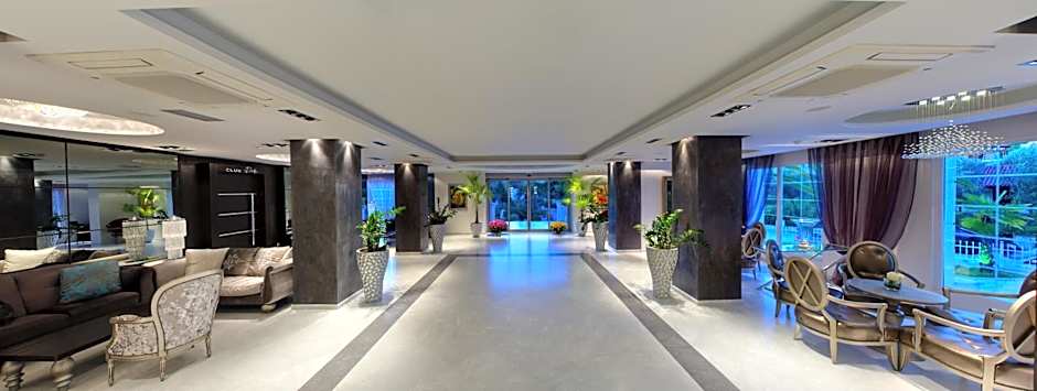 Elinotel Apolamare Hotel