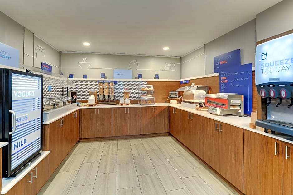 Holiday Inn Express Hotel & Suites Richmond By IHG