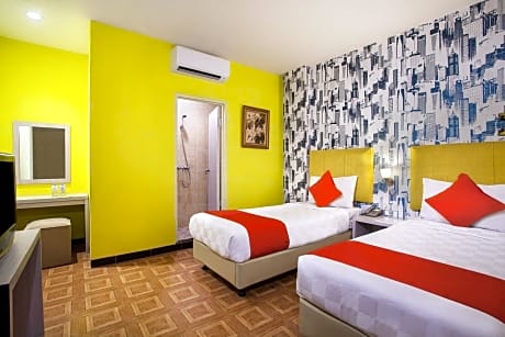 Deluxe Twin Room