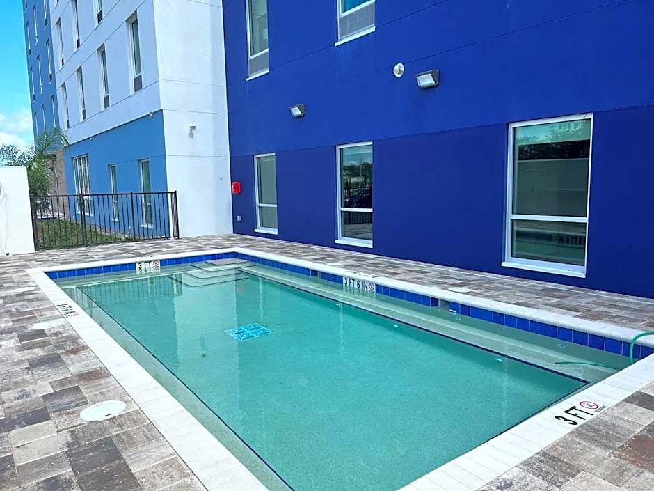 Comfort Inn & Suites New Port Richey Downtown District