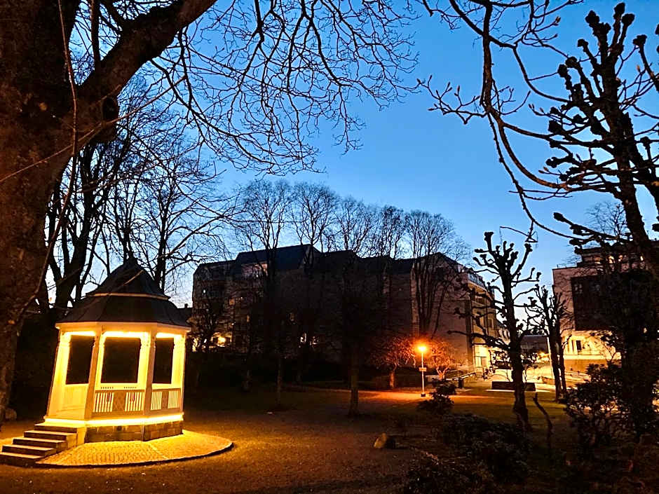 Parken Terrasse Apartment Hotel