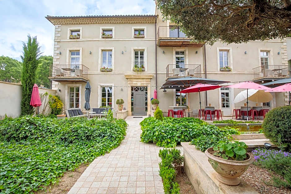 Boutique Hôtel La Villa Montesquieu & sa piscine
