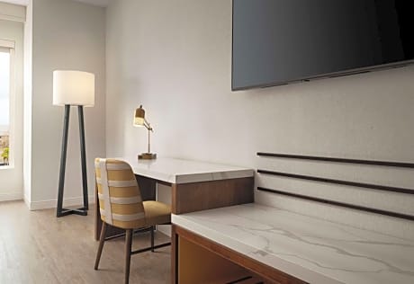 1 King 1 Bedroom Suite