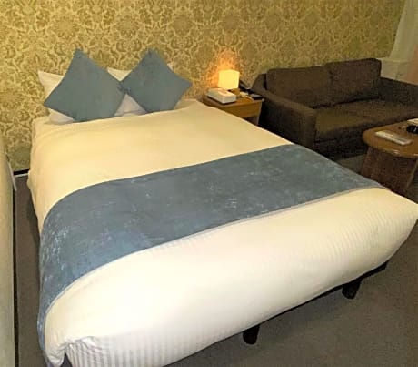 Moderate Double Room - Smoking