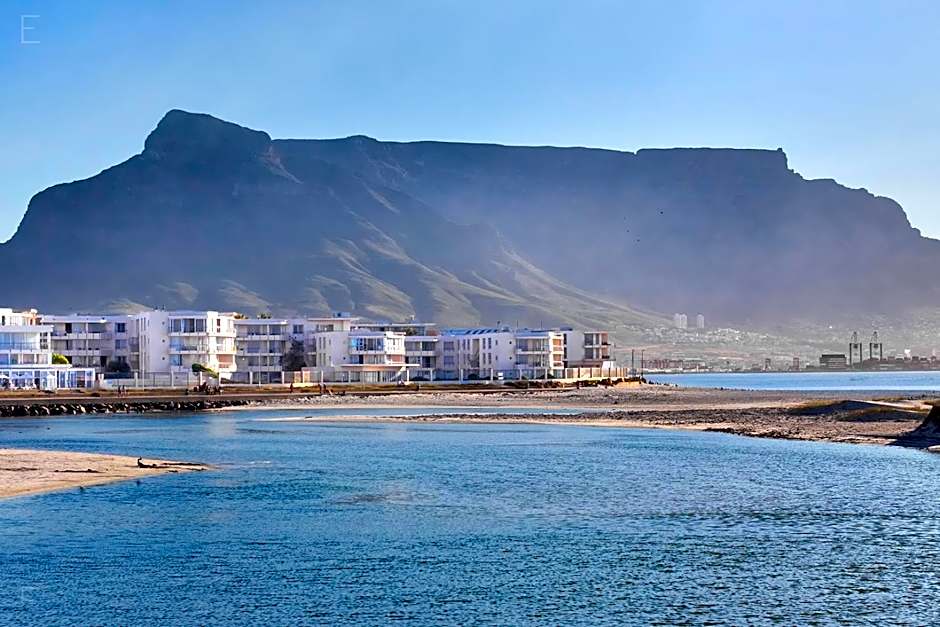 Lagoon Beach Hotel Apartments