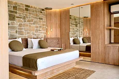 Aqua Suite- Private pool & Sauna