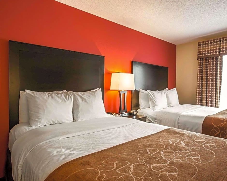 Comfort Suites At WestGate Mall