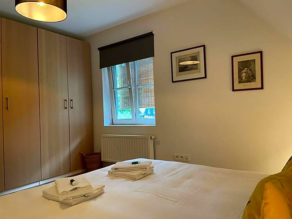 Huswell - Two guest-rooms in stylish villa - free bikes