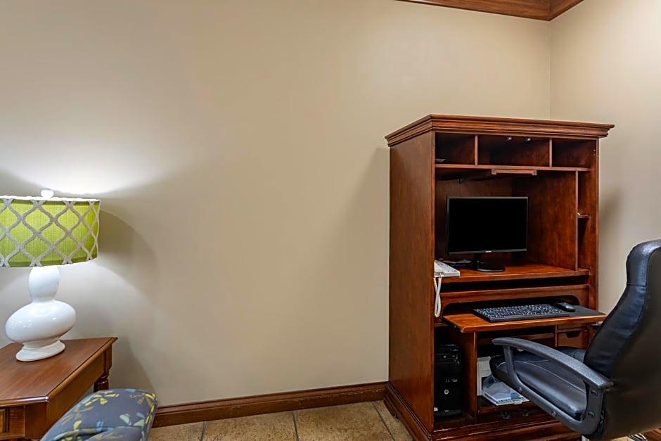 Quality Inn & Suites