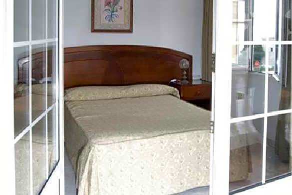 Photo 1 of 25 of Hotel Boomerang