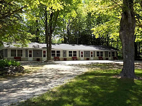 Baileys Sunset Motel