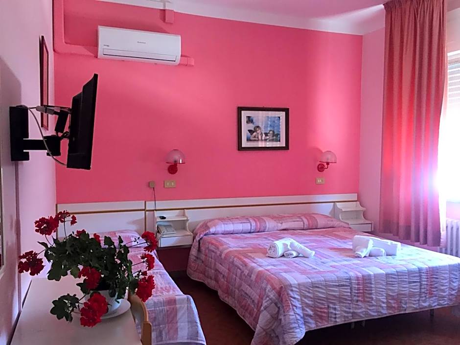 Photo 1 of 5 of Triple Room