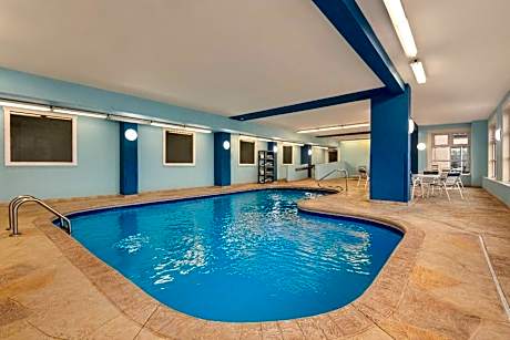 Baymont by Wyndham Rockford