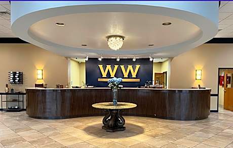 Historic Whispering Woods Hotel & Conference Center