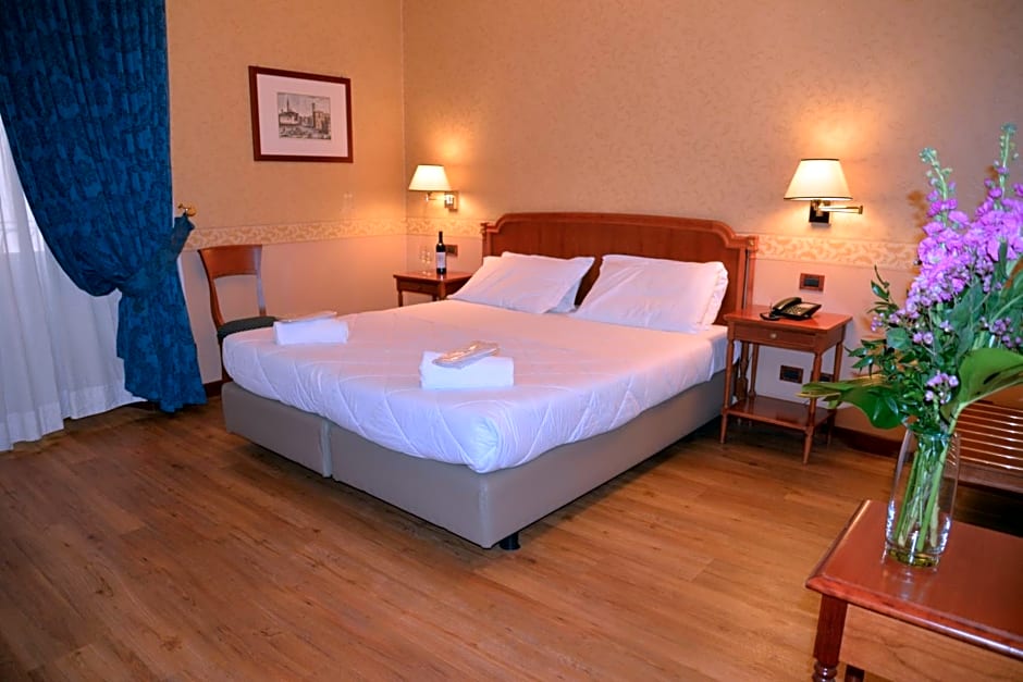 Strozzi Palace Hotel