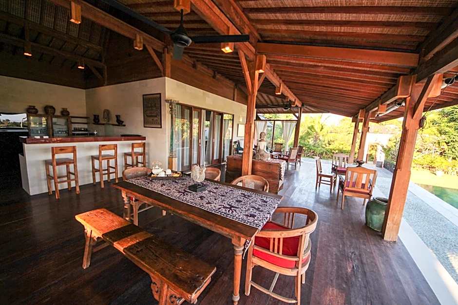 Villa Taman Kanti - 2 Bedroom private villa with swimming pool